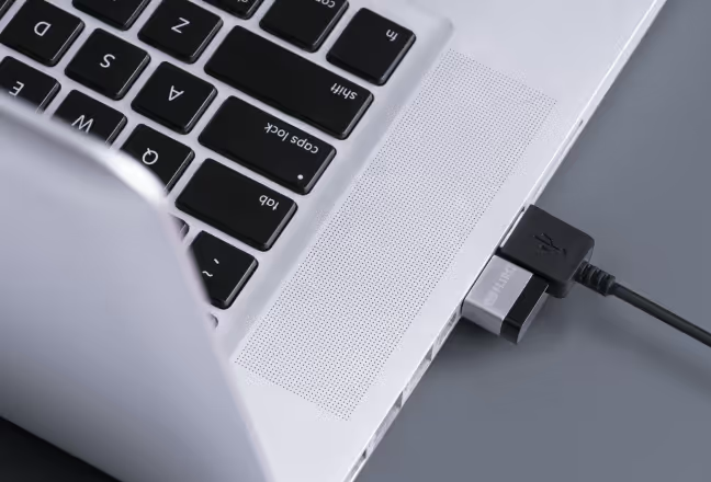 Flirc plugged into a laptop